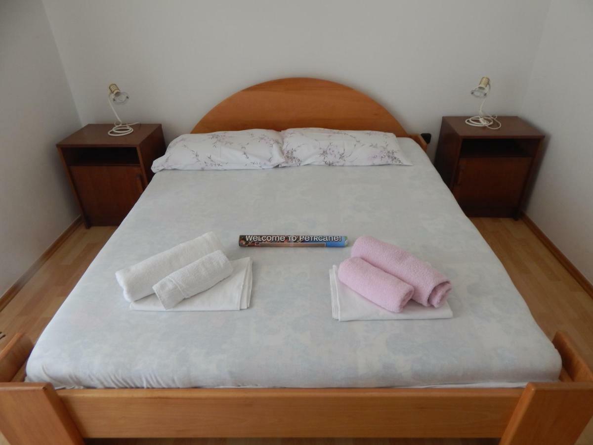 Apartman Duje Петркане Екстериор снимка