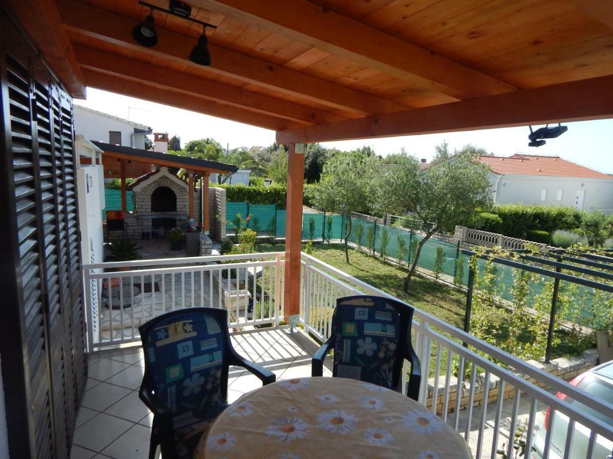 Apartman Duje Петркане Екстериор снимка