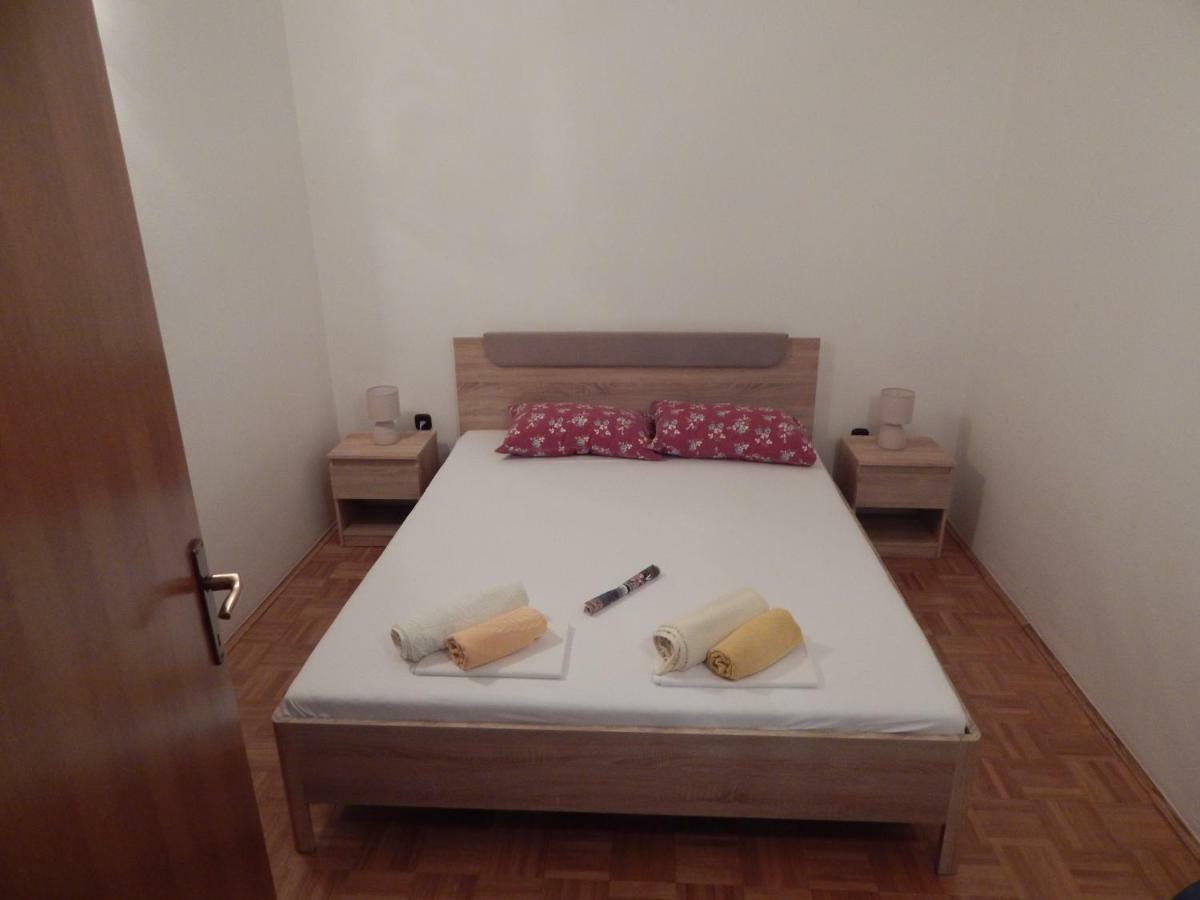 Apartman Duje Петркане Екстериор снимка