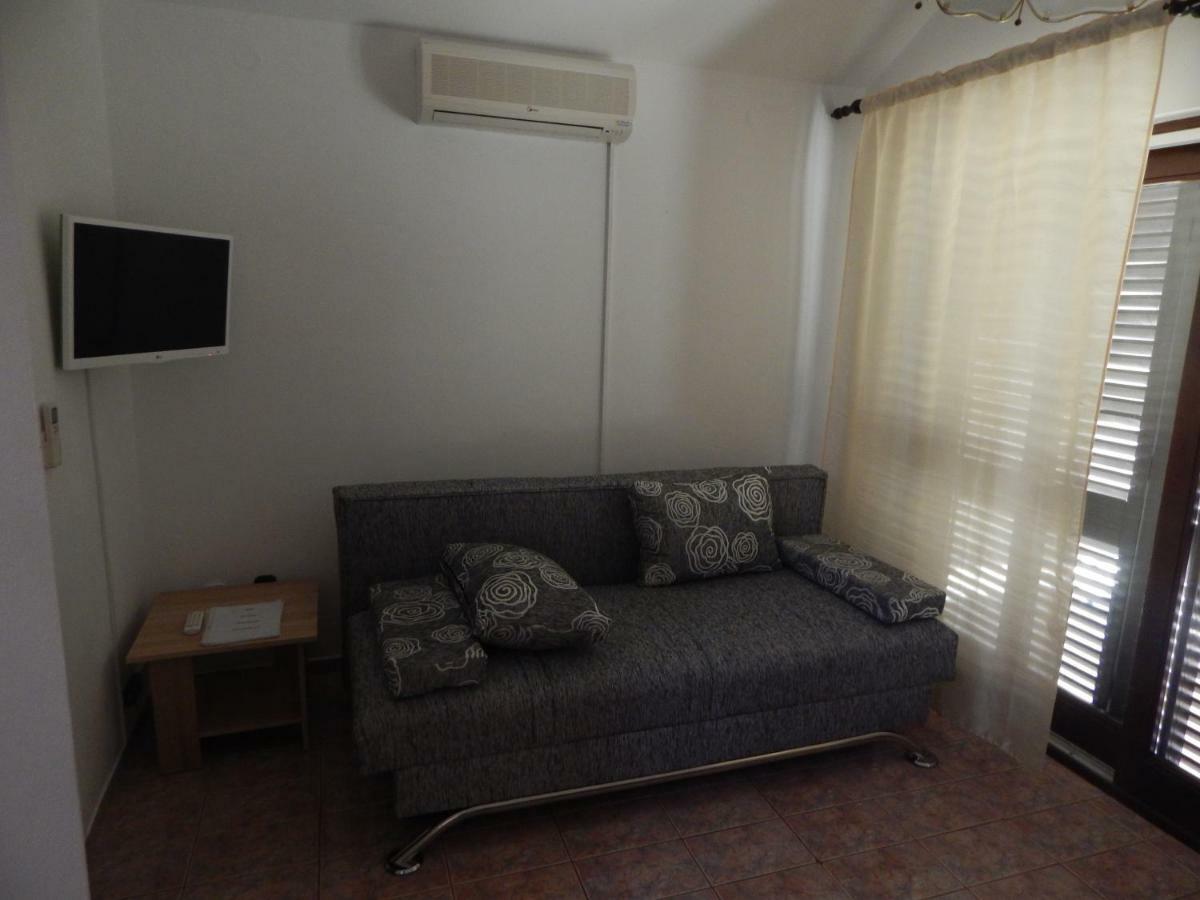 Apartman Duje Петркане Екстериор снимка
